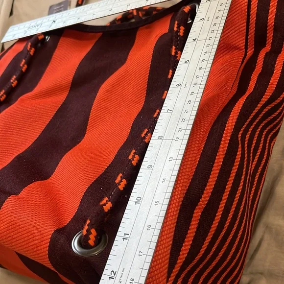 Sunbrella Limited Tote Bag 12x13.5 2018 Stylish Striped NEW - Picture 5 of 14